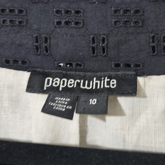 Paperwhite Eyelet Blazer - Picture 5 of 5